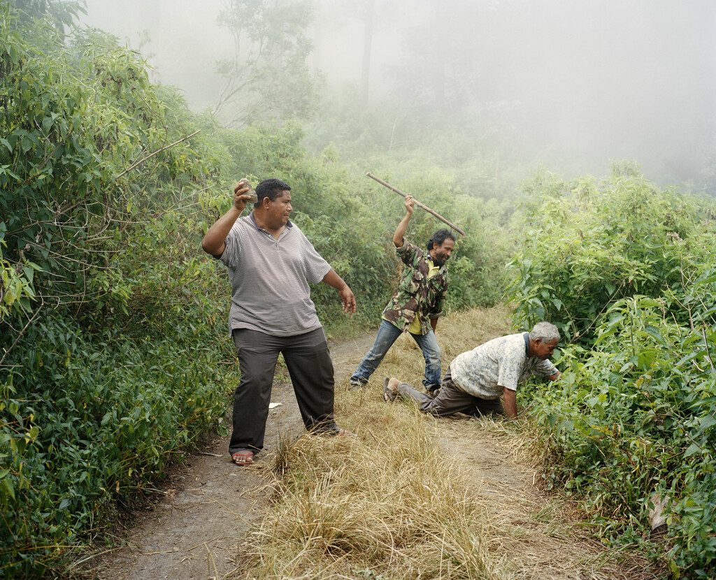 164° on the Equator - © Charles Negre