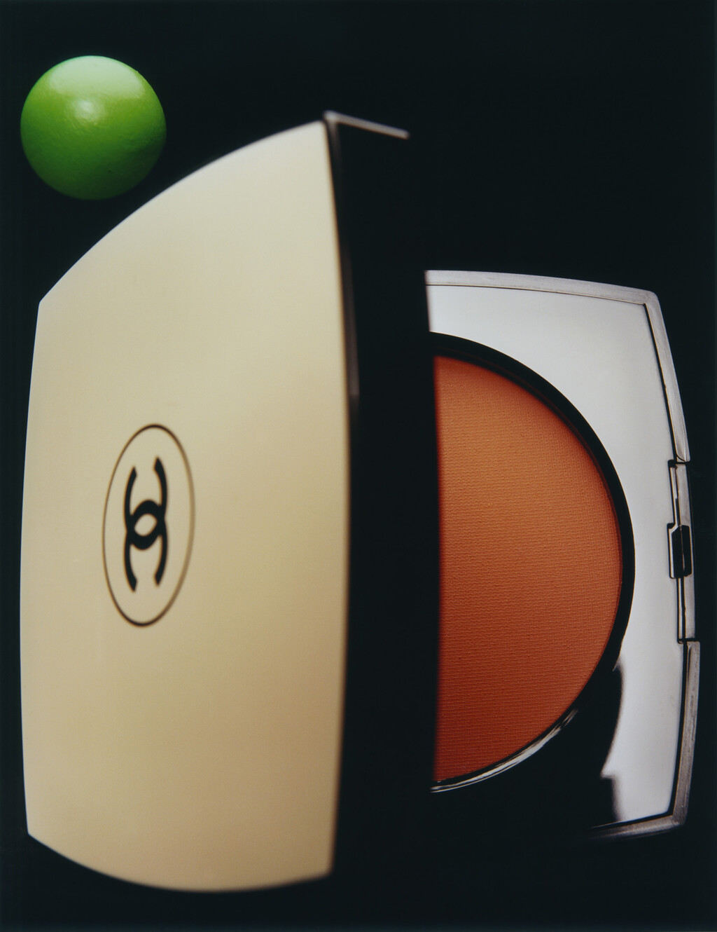 M le Monde - © Charles Negre